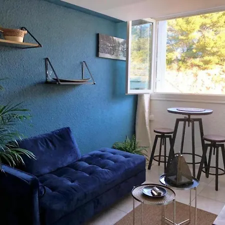 Petit Duplex *
